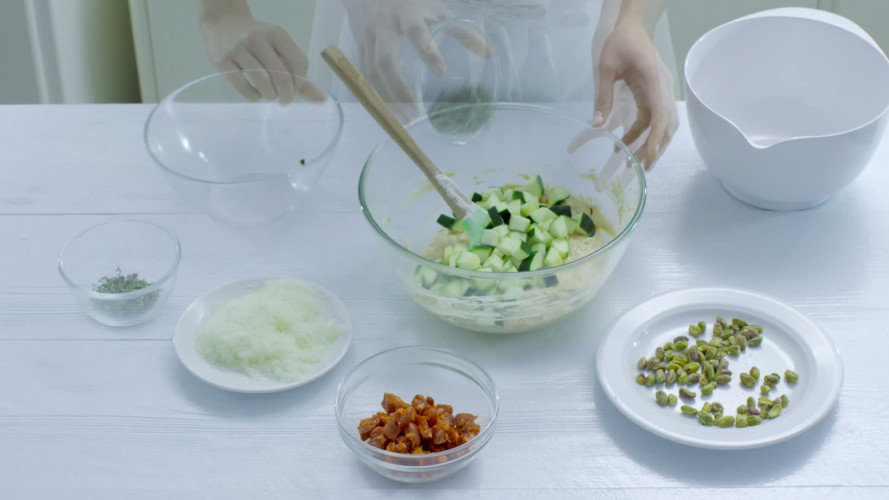 Hartige cake met chorizo stap 9.mov