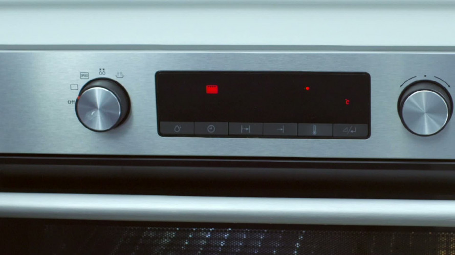 Olijvenbrood met truffelolie en Parmezaan stap 1.mov