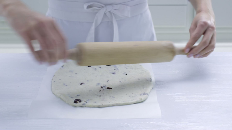 Olijvenbrood met truffelolie en Parmezaan stap 5.mov