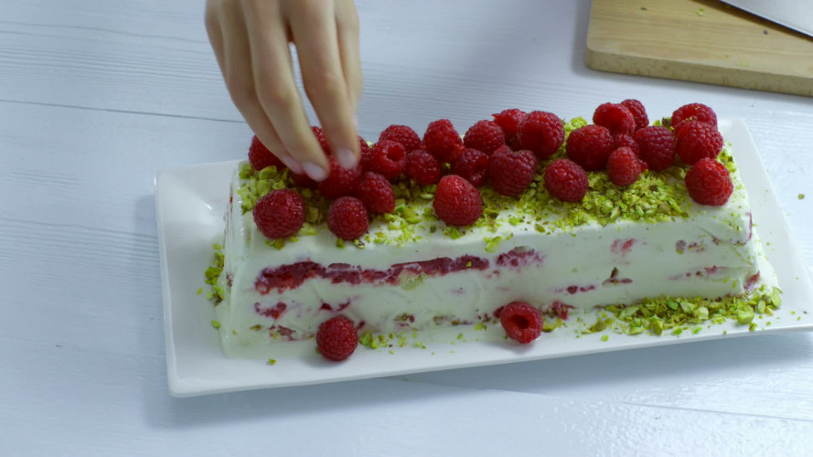 Frambozenijstaart stap 12.mov