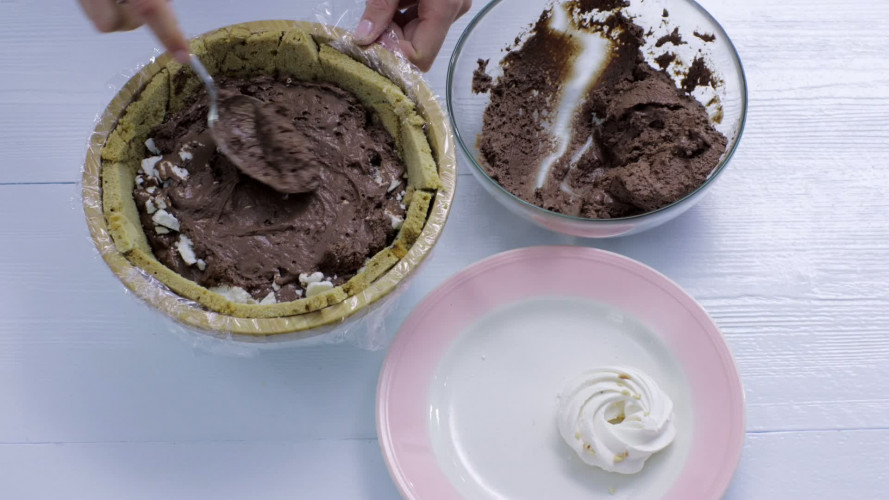 Kerstbombe met chocolademousse stap 4.mov