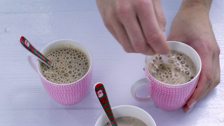 Kindercappuccino stap 2.mov