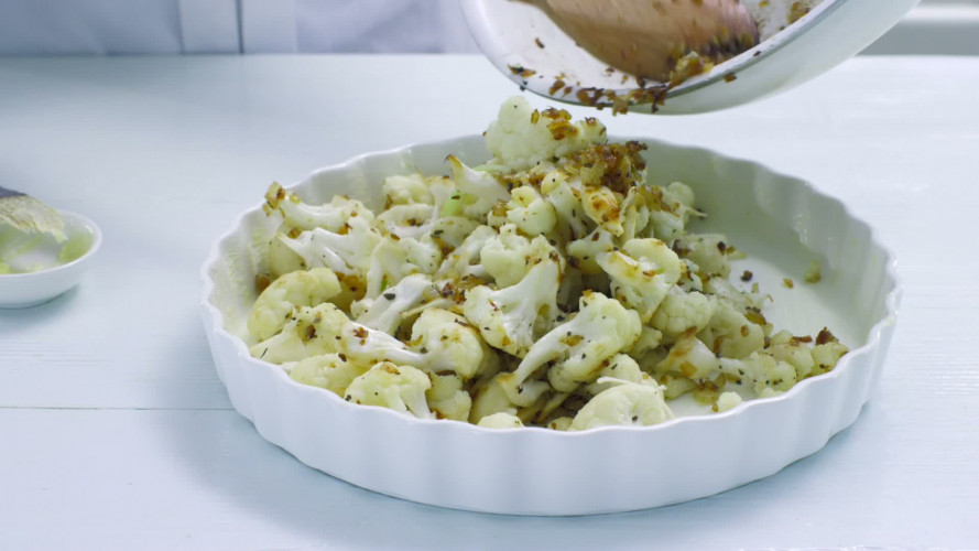 Bloemkoolfrittata met paprika en hazelnoten stap 5.mov