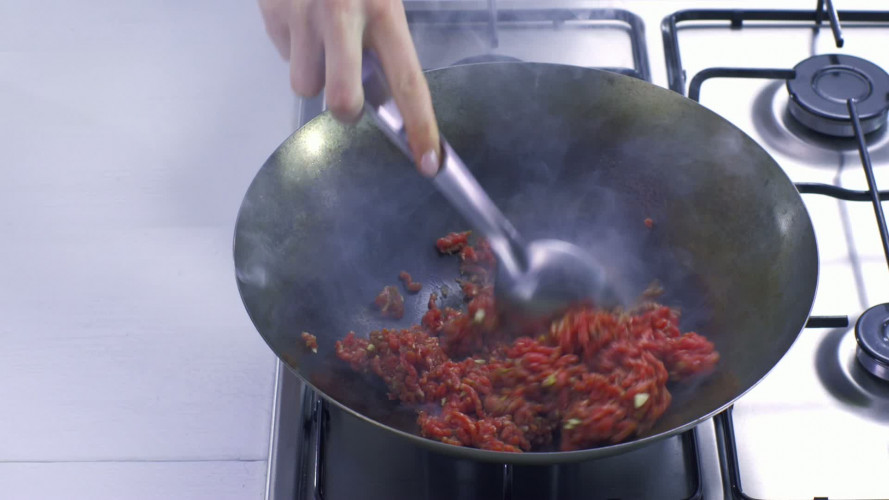 Koreaanse bibimbap stap 4.mov