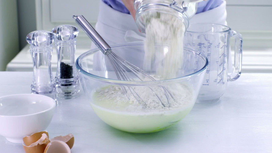 Boerenkoolpannenkoekjes met spek stap 3.mov