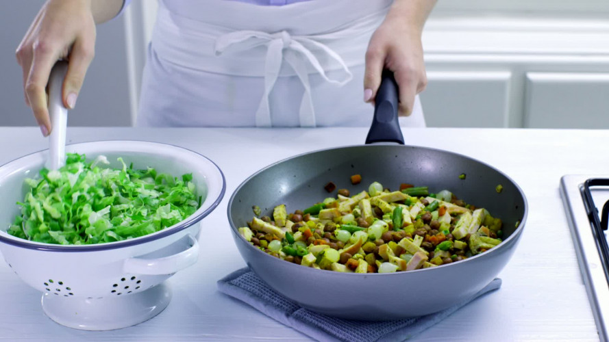 Groentepannetje met gerookte kip stap 4.mov