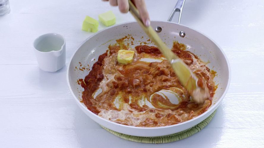 Indiase kipspies met spicy pilavrijst stap 11.mov