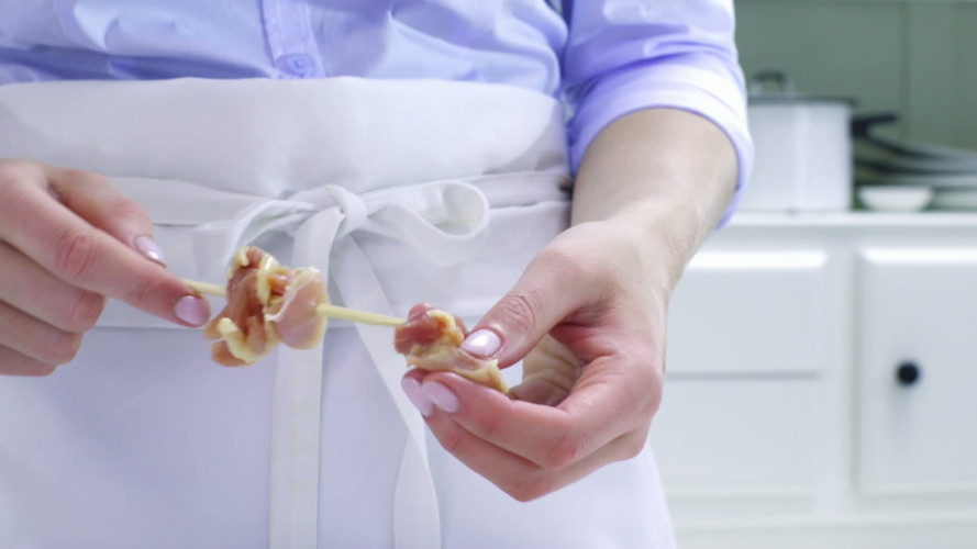 Indiase kipspies met spicy pilavrijst stap 1.mov