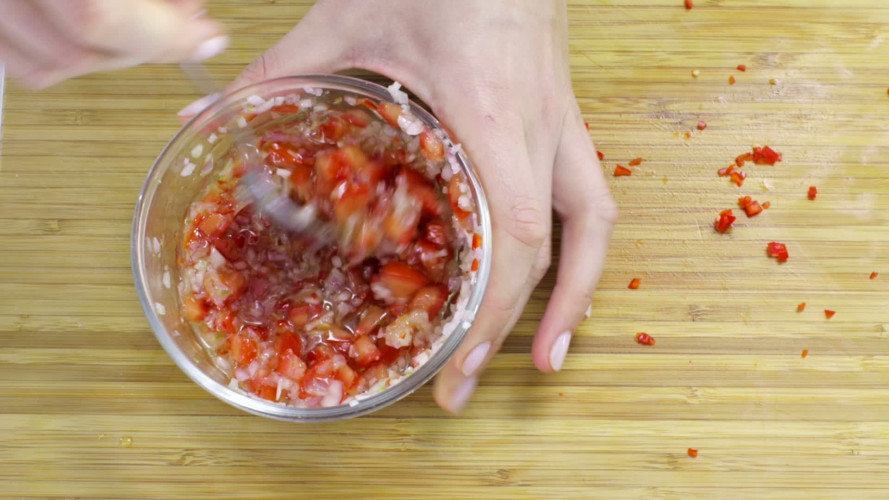 Quinoasalade met adukibonen en feta stap 9.mov