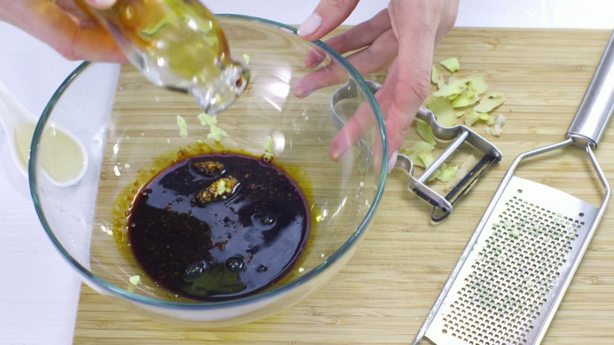 Ossenhaas tataki met noedels en radijs stap 3.mov