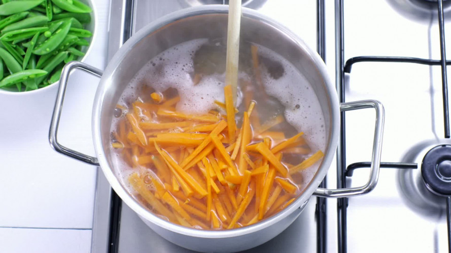 Spicy sesamnoedels stap 4.mov