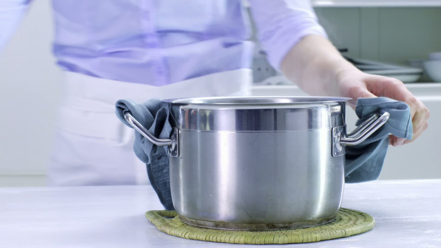 Courgettesoep met mais en koriander stap 5.mov