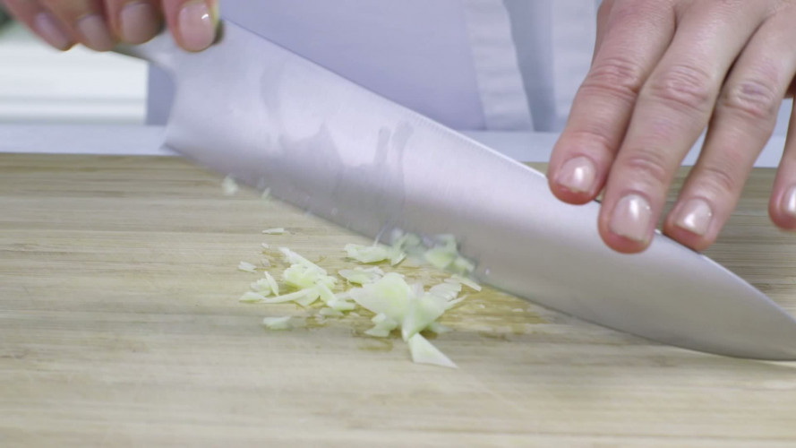 Gefrituurde risottoballetjes met mozzarella stap 1.mov