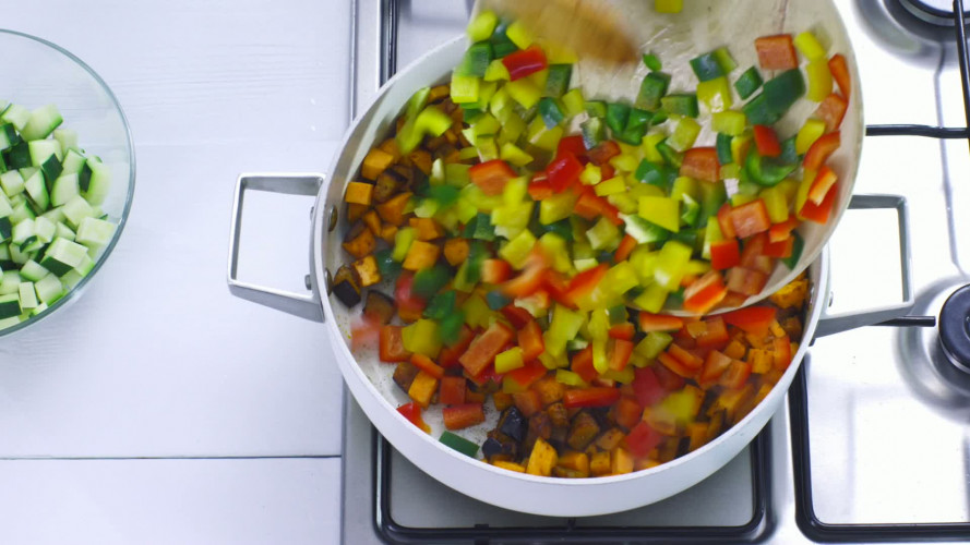 Groentechili sin carne stap 4.mov