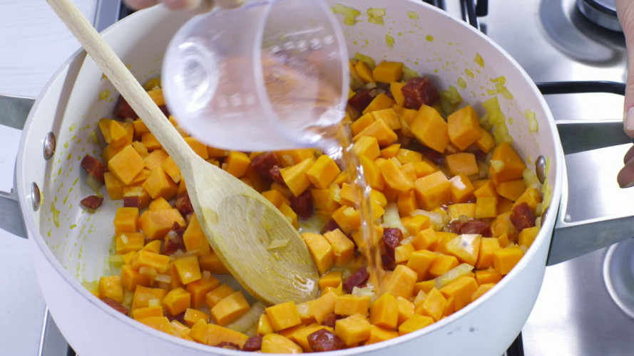 Quesadilla's met worst en zoete aardappel stap 3.mov