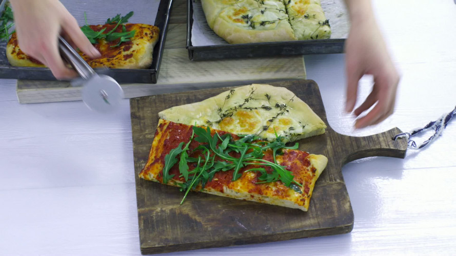 Plaatpizza bianca & rossa stap 13.mov