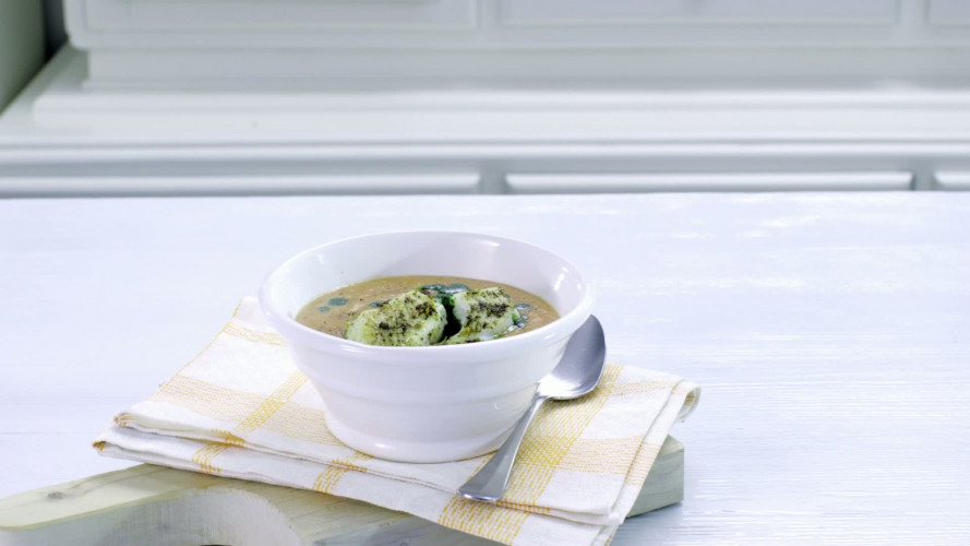 Linzensoep met korianderpesto stap 8.mov