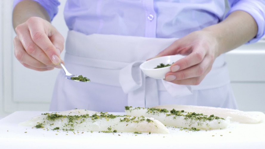 Linzensoep met korianderpesto stap 4.mov