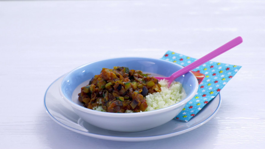 Ratatouille met couscous stap 4.mov