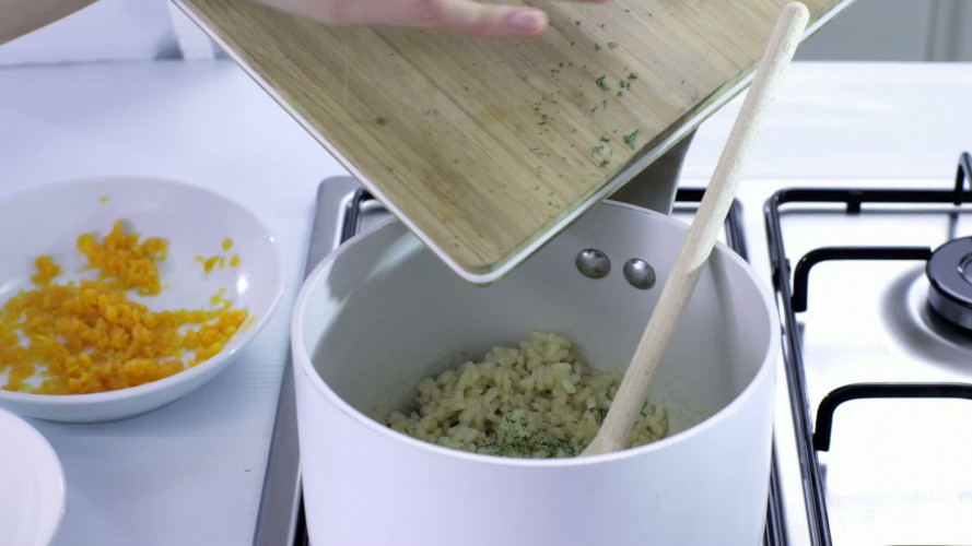 Risotto met wortel en varkensvlees stap 9.mov