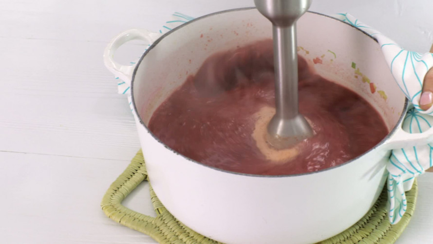 Bietensoep met geitenkaascroutons stap 7.mov