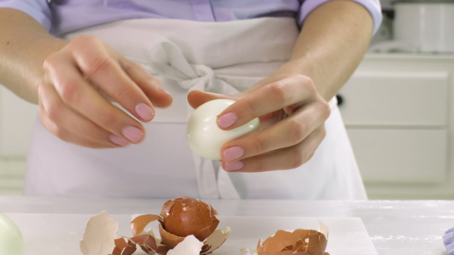 Kipgehaktbrood met venkel en ei stap 2.mov