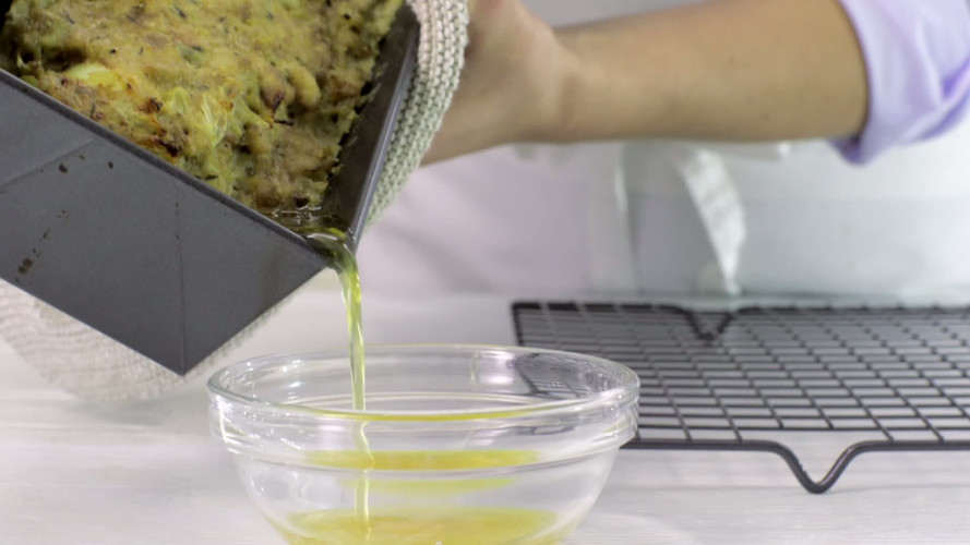 Kipgehaktbrood met venkel en ei stap 9.mov