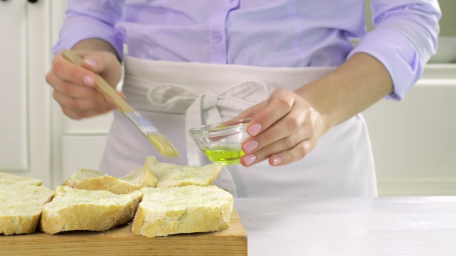 Toast met lentegroenten en gepocheerd ei stap 4.mov