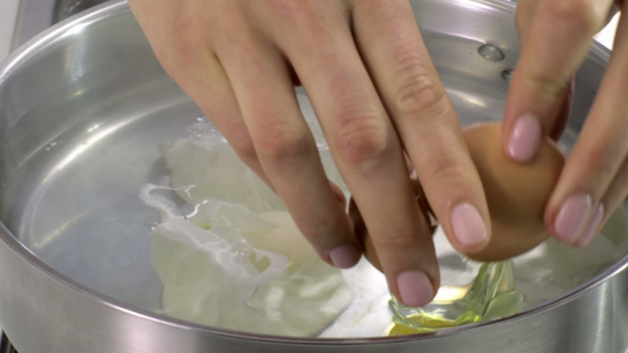 Toast met lentegroenten en gepocheerd ei stap 6.mov