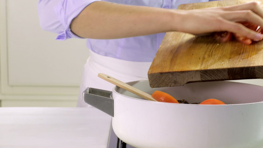 Tuinerwten-muntpuree met kabeljauw en chorizo stap 3.mov