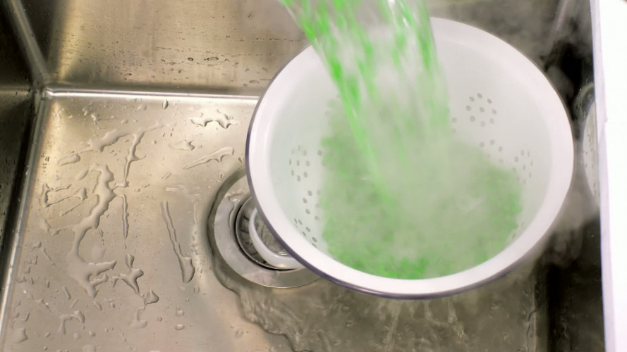 Tuinerwten-muntpuree met kabeljauw en chorizo stap 5.mov