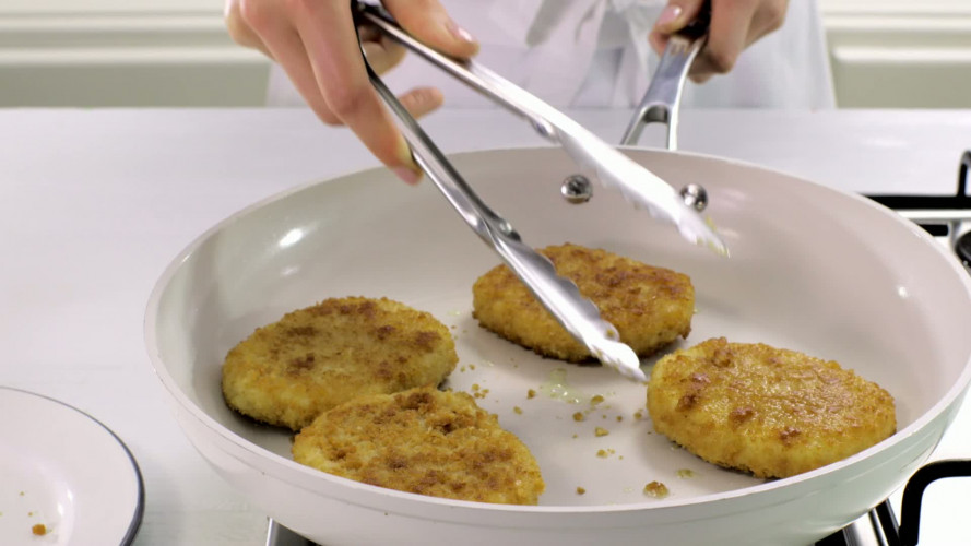 Visburger met komkommer-yoghurtsaus stap 3.mov