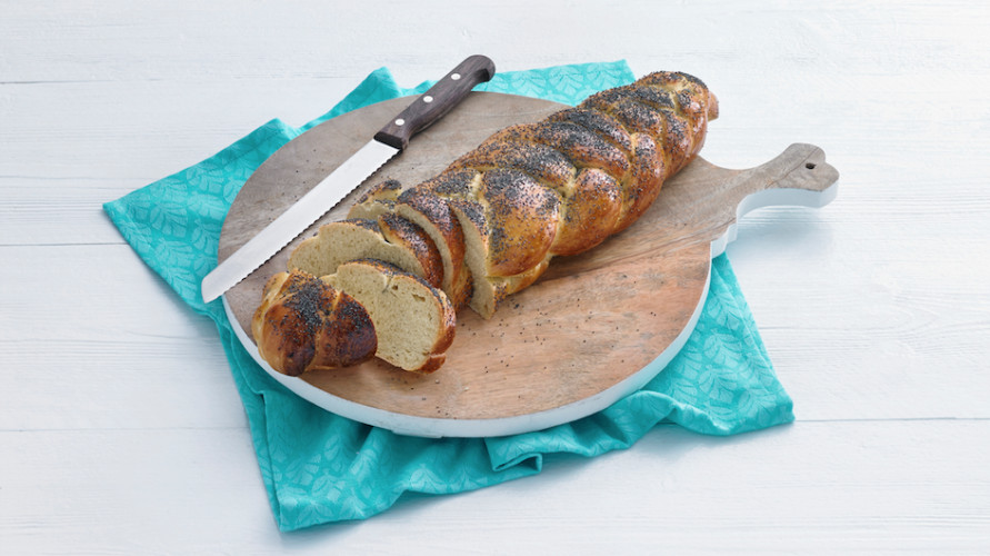 Vlechtbrood met maanzaad