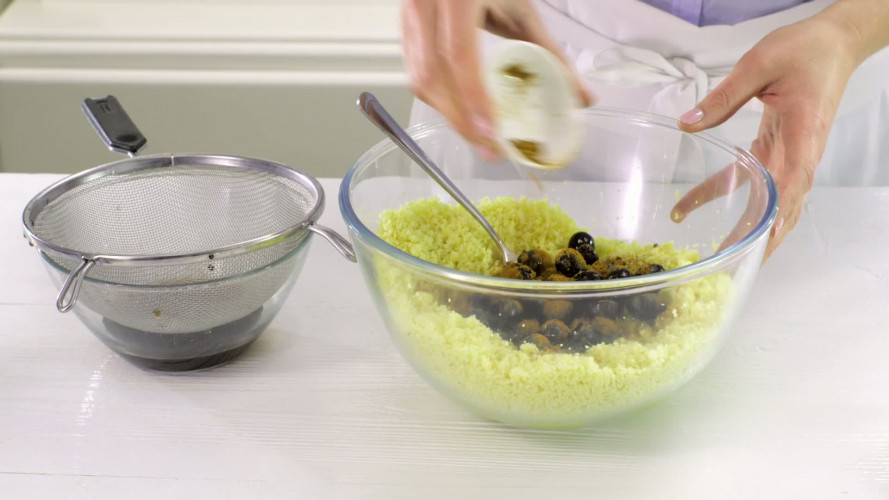 Couscoussalade met raapstelen stap 4.mov