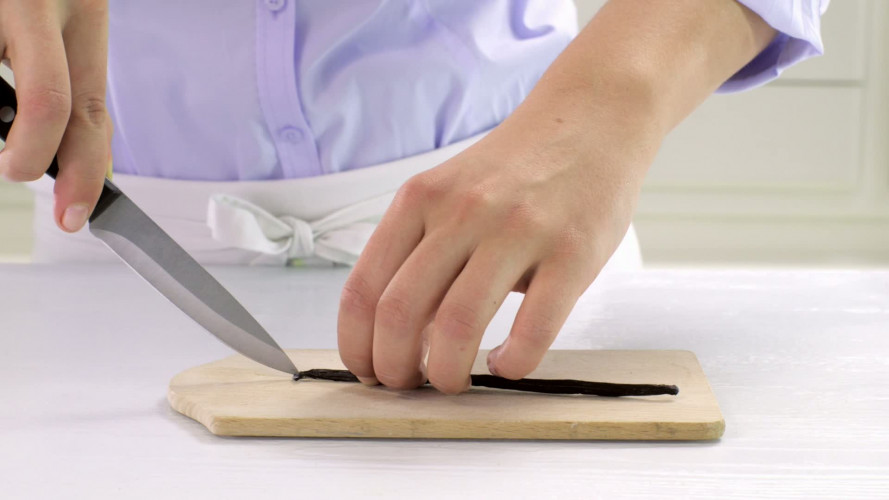 Noten-rozijnenrozet stap 11.mov