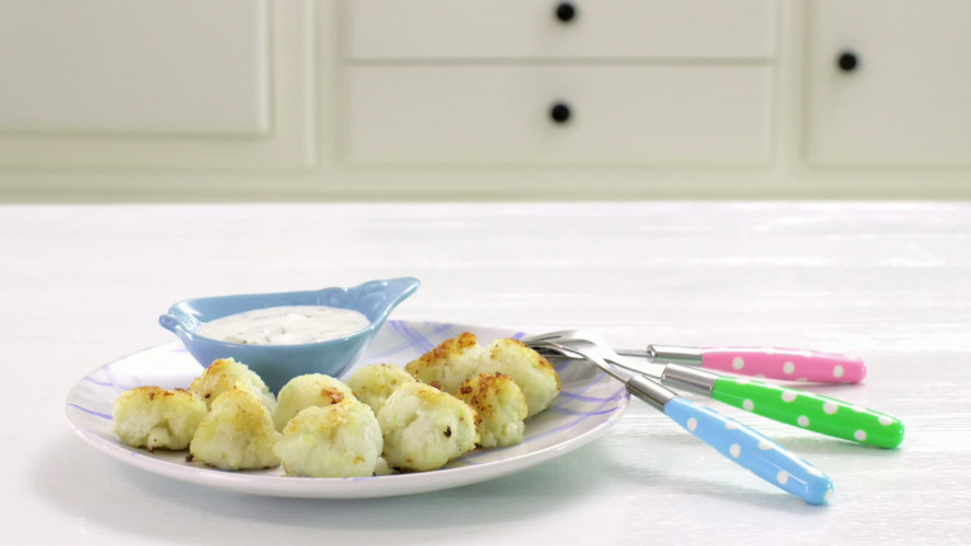 Visballetjes met yoghurt-augurksausje stap 7.mov