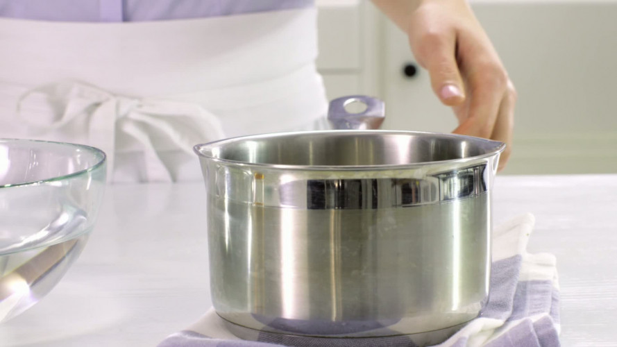 Bierbavarois met honing stap 3.mov