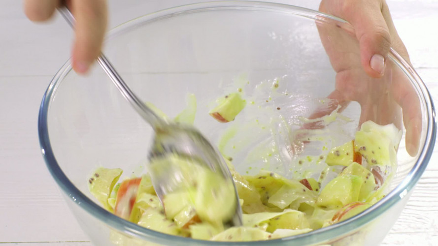 Waldorfsalade met kip en knolselderij stap 8