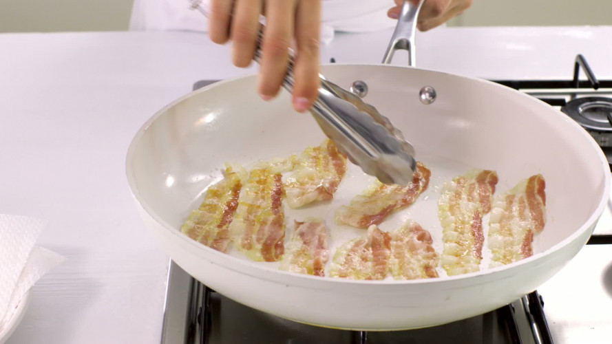 Koude opperdoezersoep met pancetta en bosui stap 6.mov