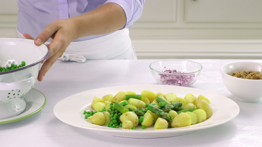 Aardappel-tonijnsalade met asperges stap 4.mov