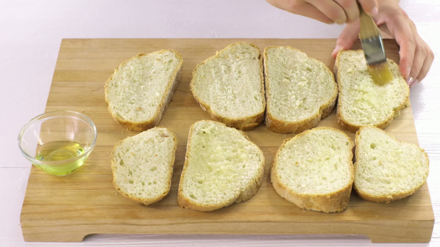 Gegrilde witte tonijn met avocadosalade stap 6.mov