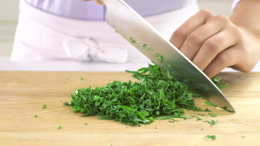 Steak met gefrituurde uienringen stap 2.mov