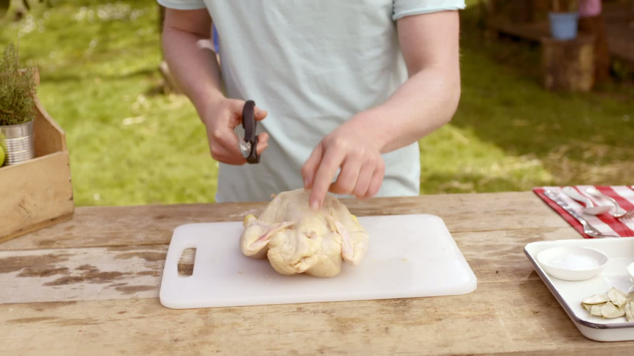 Gepekelde en gevlinderde kip stap 3