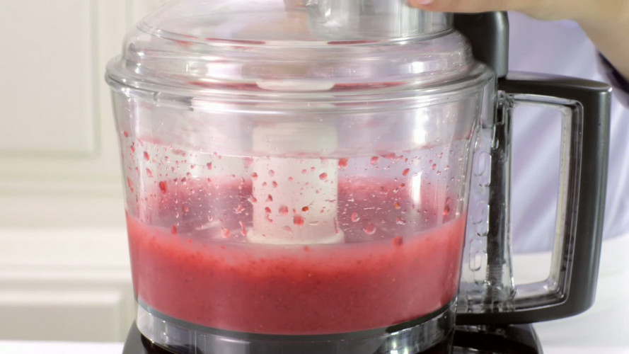 Fruitijsjes van mango en frambozen (paletas) stap 3.mov