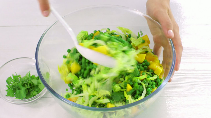 Kabeljauwburger met mangochutney stap 5.mov