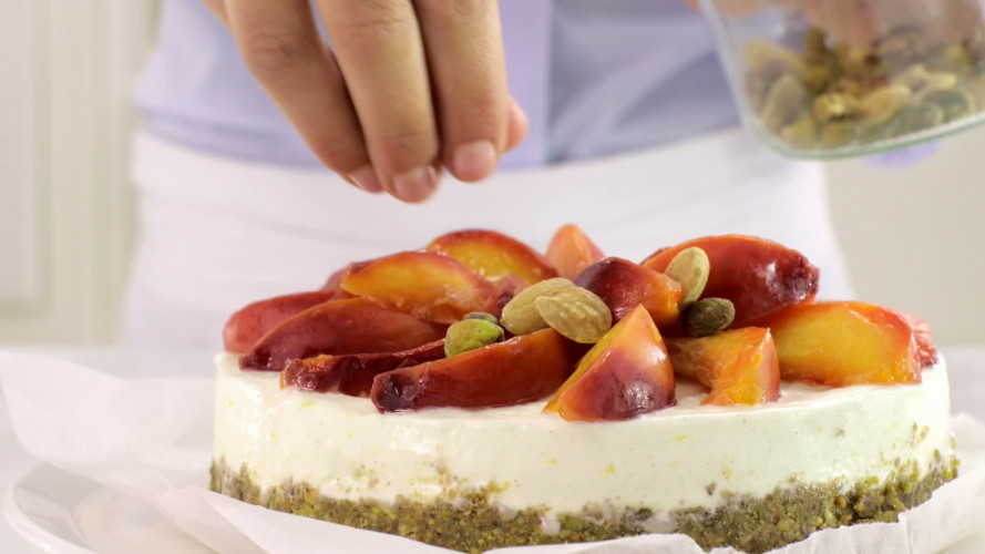 Nectarinecheesecake met dadel-notenbodem ingredienten stap 10.mov
