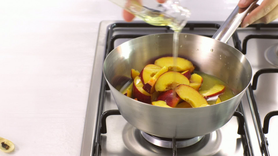 Nectarinecheesecake met dadel-notenbodem ingredienten stap 7.mov