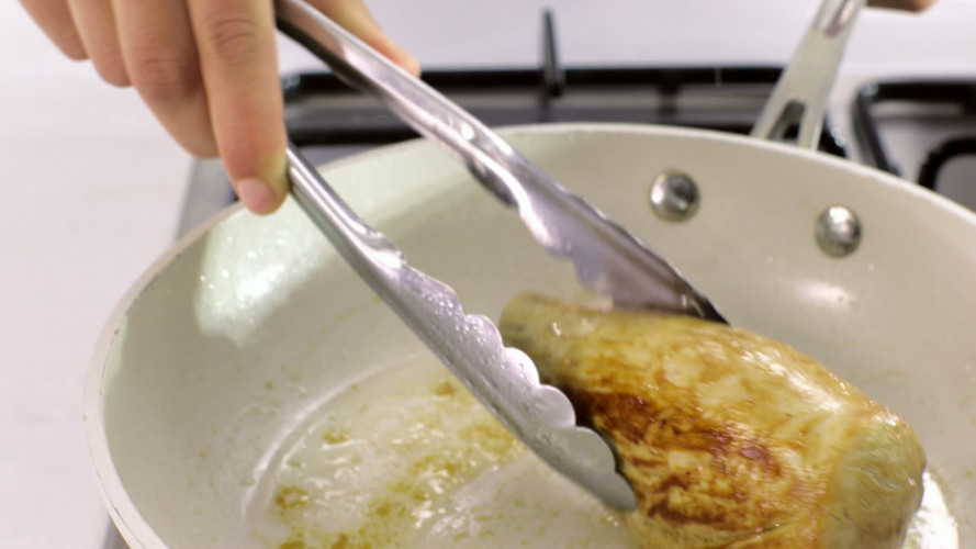 Oosterse snijbonensalade met varkenshaas en wasabibollen stap 1.mov