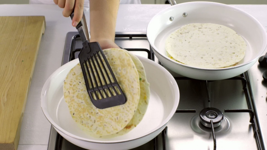 Quesadilla met tonijn stap 6.mov