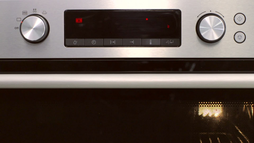 Tarte tatin met ananas en chilistroop stap 4.mov